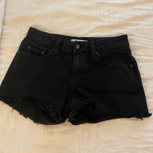 DEREK LAM 10 CROSBY
Quinn Mid-Rise Girlfriend Cutoff Shorts (10) - Picture 2 of 5